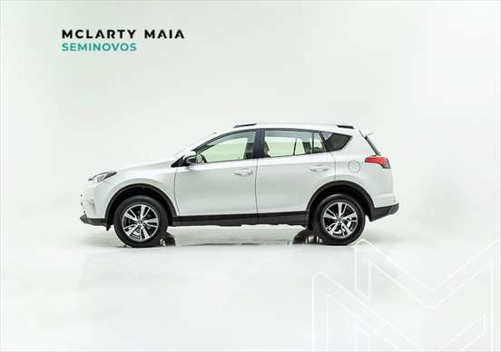 TOYOTA-RAV4-2018