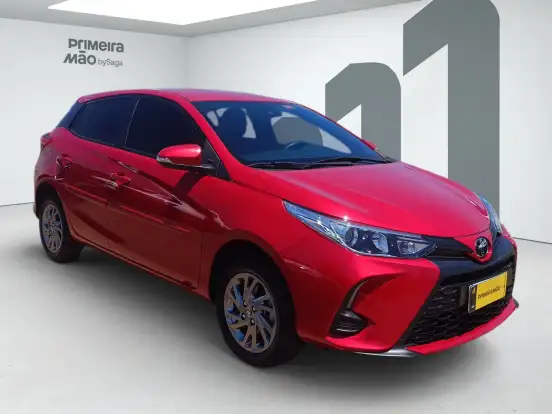 TOYOTA-YARIS-2023