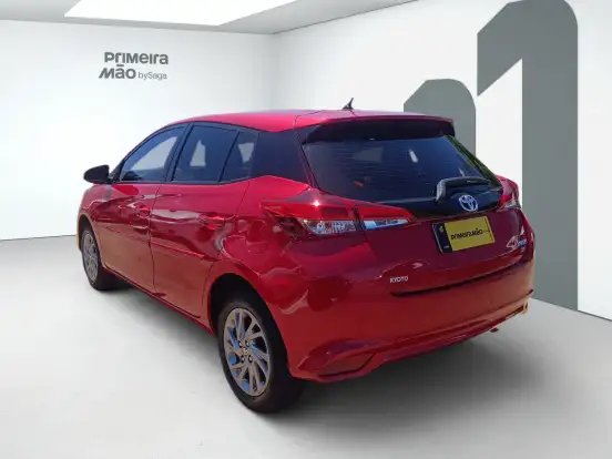 TOYOTA-YARIS-2023