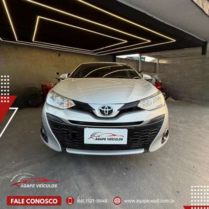 TOYOTA-YARIS-2018