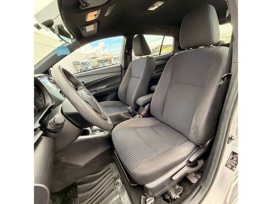 TOYOTA-YARIS-2020