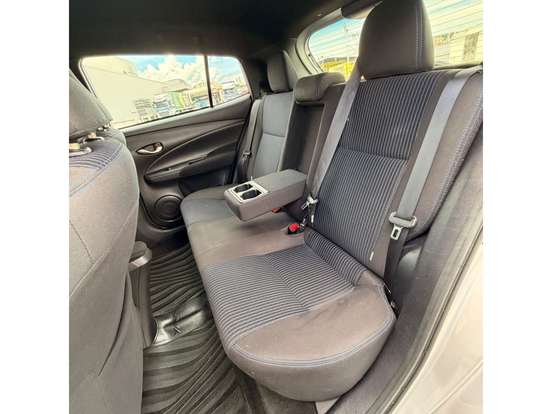 TOYOTA-YARIS-2020