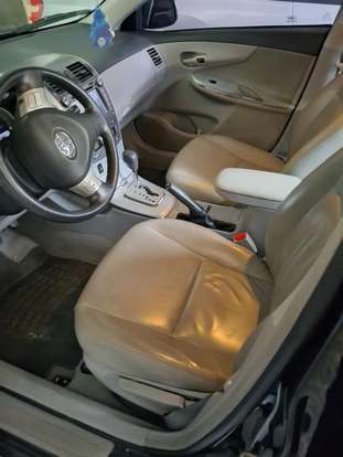 TOYOTA-COROLLA-2011