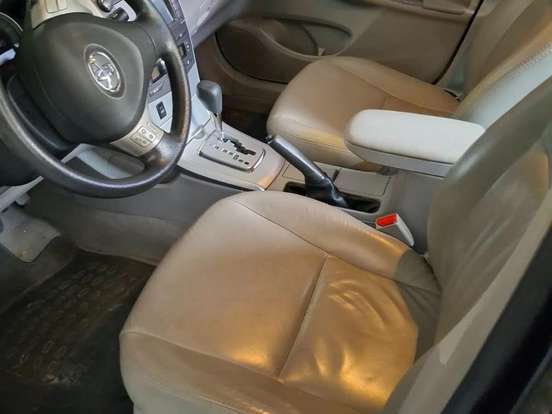 TOYOTA-COROLLA-1.8 GLI 16V FLEX 4P AUTOMÁTICO TOYOTA-COROLLA-2011