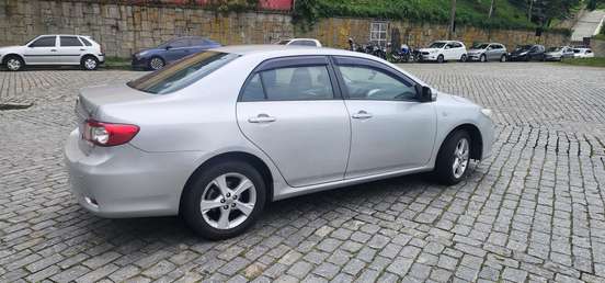 TOYOTA-COROLLA-2013