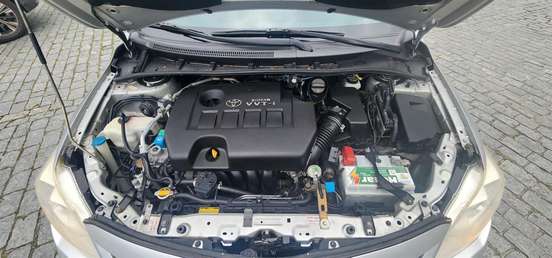 TOYOTA-COROLLA-2013