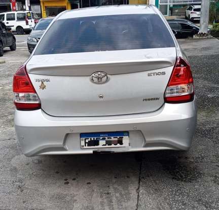 TOYOTA-ETIOS-2017