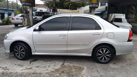 TOYOTA-ETIOS-2017