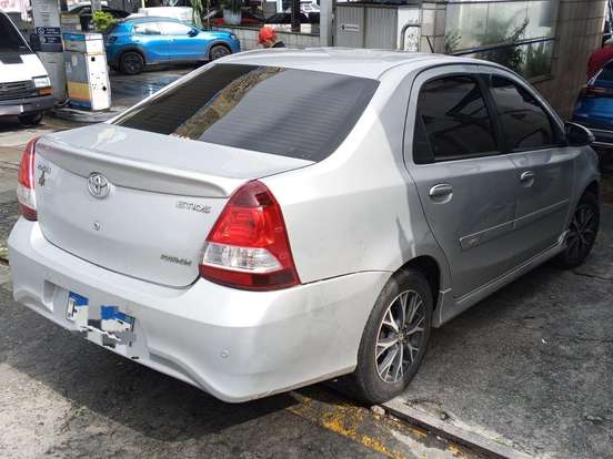 TOYOTA-ETIOS-1.5 PLATINUM SEDAN 16V FLEX 4P AUTOMÁTICO TOYOTA-ETIOS-2017