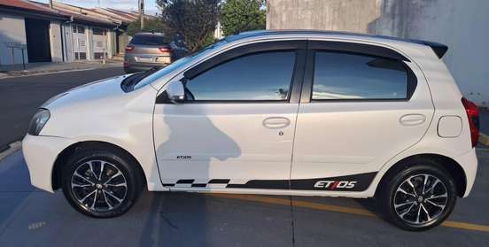 TOYOTA-ETIOS-2014