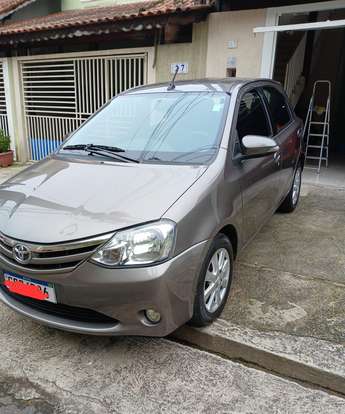 TOYOTA-ETIOS-2016