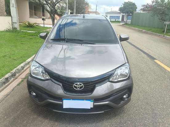 TOYOTA-ETIOS-2019