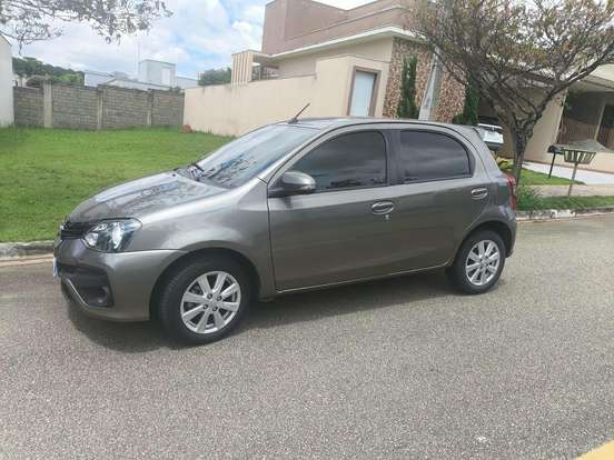 TOYOTA-ETIOS-1.5 X PLUS 16V FLEX 4P AUTOMÁTICO TOYOTA-ETIOS-2019