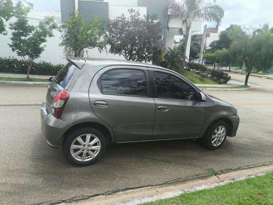 TOYOTA-ETIOS-1.5 X PLUS 16V FLEX 4P AUTOMÁTICO TOYOTA-ETIOS-2019