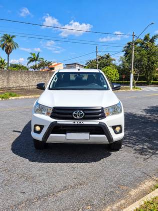 TOYOTA HILUX 2.8 NARROW 4X4 CD 16V DIESEL 4P MANUAL