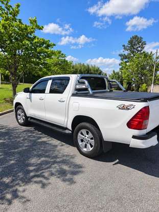 TOYOTA-HILUX-2020