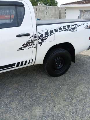 TOYOTA-HILUX-2018