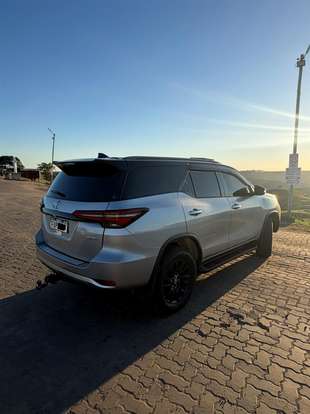 TOYOTA-HILUX SW4-2022