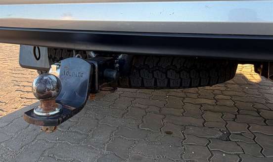 TOYOTA-HILUX SW4-2022