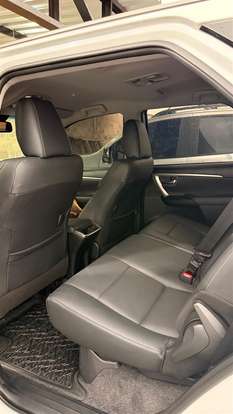 TOYOTA-HILUX SW4-2025