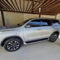 TOYOTA HILUX SW4 2.8 SRX 4X4 7 LUGARES 16V TURBO INTERCOOLER DIESEL 4P AUTOMÁTICO TOYOTA HILUX SW4 2.8 SRX 4X4 7 LUGARES 16V TURBO INTERCOOLER DIESEL 4P AUTOMÁTICO