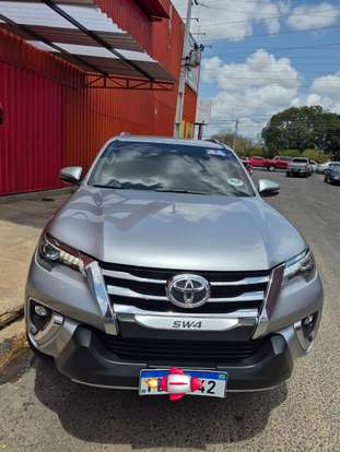 TOYOTA-HILUX SW4-2018