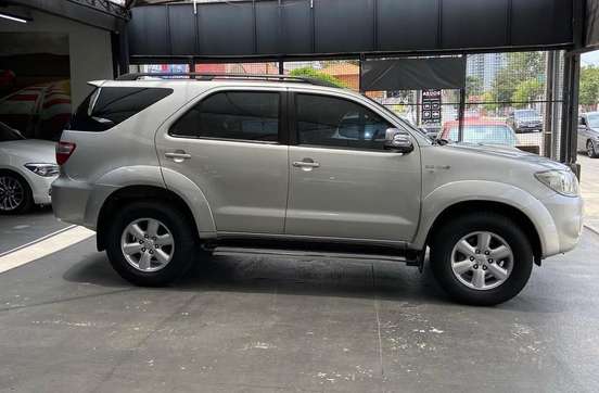 TOYOTA-HILUX SW4-2008