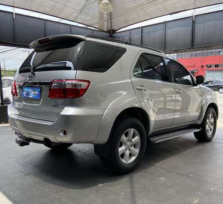 TOYOTA-HILUX SW4-2008