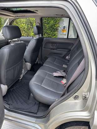TOYOTA-HILUX SW4-2001