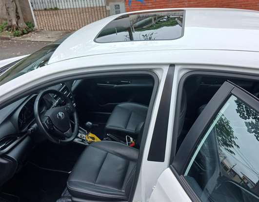 TOYOTA-YARIS-2024