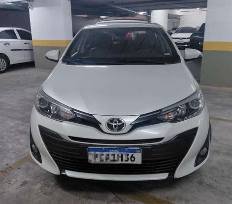 TOYOTA-YARIS-2018