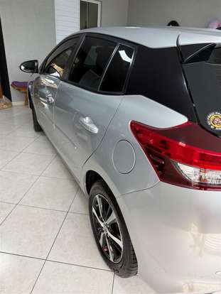 TOYOTA-YARIS-2021