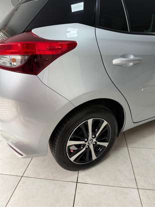 TOYOTA-YARIS-2021