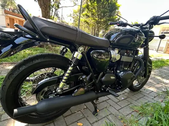 TRIUMPH-BONNEVILLE T120 BLACK 1200 TRIUMPH-BONNEVILLE T120 BLACK 1200-2020