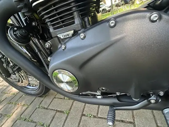 TRIUMPH-BONNEVILLE T120 BLACK 1200 TRIUMPH-BONNEVILLE T120 BLACK 1200-2020