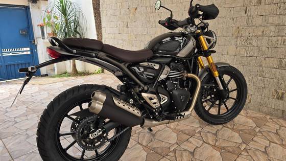 TRIUMPH SCRAMBLER 400 X 