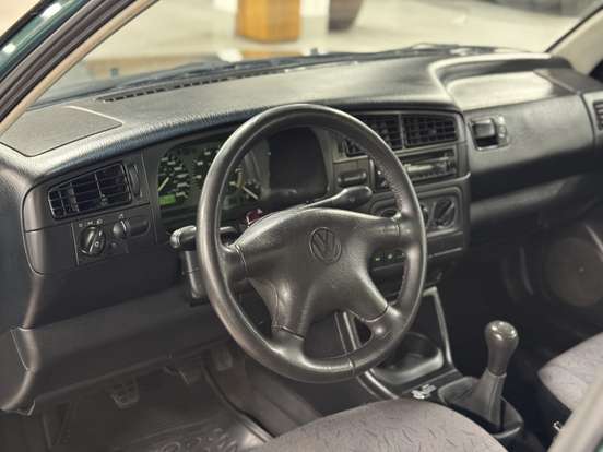 VOLKSWAGEN-GOLF-1.8 MI GL 8V GASOLINA 4P MANUAL VOLKSWAGEN-GOLF-1996