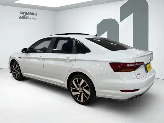 VOLKSWAGEN-JETTA-2020