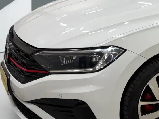 VOLKSWAGEN-JETTA-2020