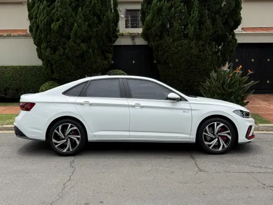VOLKSWAGEN-JETTA-2.0 350 TSI GASOLINA GLI DSG VOLKSWAGEN-JETTA-2025