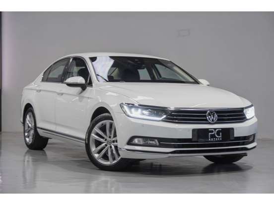 VOLKSWAGEN-PASSAT-2.0 16V TSI BLUEMOTION GASOLINA HIGHLINE 4P DSG VOLKSWAGEN-PASSAT-2017