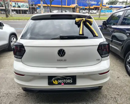 VOLKSWAGEN-POLO-2023