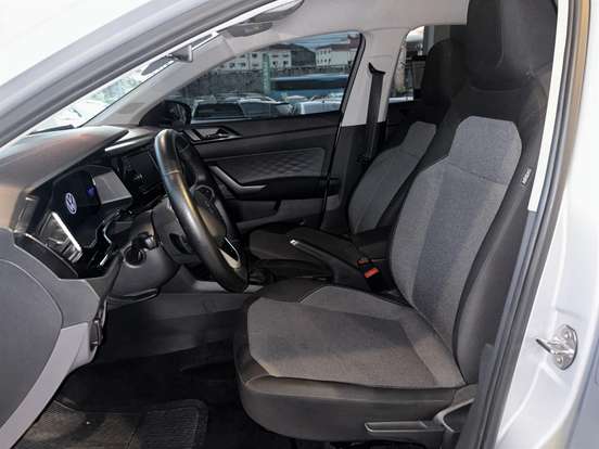 VOLKSWAGEN-POLO-2023