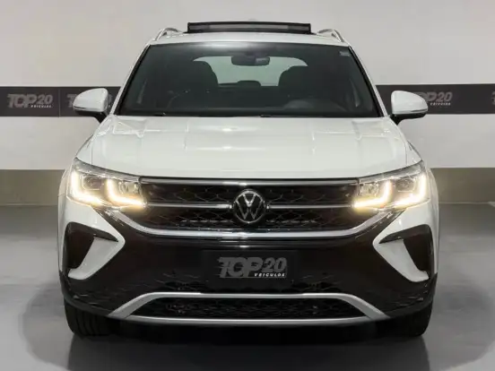 VOLKSWAGEN-TAOS-2022
