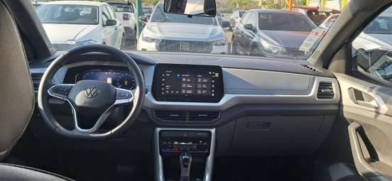 VOLKSWAGEN-T-CROSS-2025