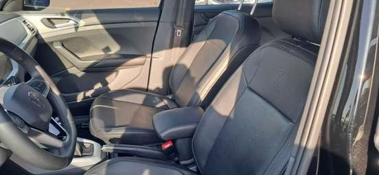 VOLKSWAGEN-T-CROSS-2025