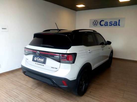 VOLKSWAGEN-T-CROSS-1.4 250 TSI TOTAL FLEX HIGHLINE AUTOMÁTICO VOLKSWAGEN-T-CROSS-2025