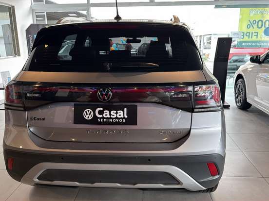 VOLKSWAGEN-T-CROSS-2025