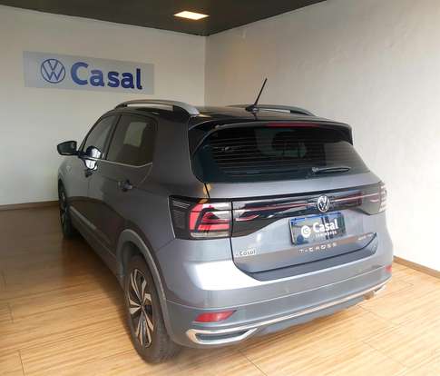VOLKSWAGEN-T-CROSS-2023