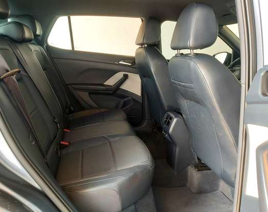 VOLKSWAGEN-T-CROSS-2023